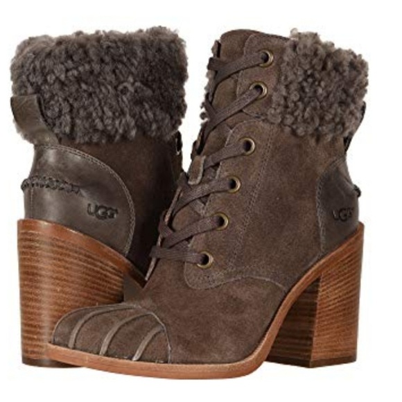 ugg jaxon boot black